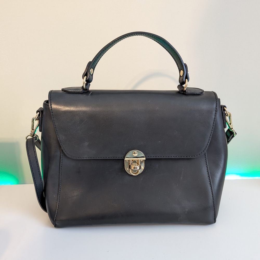 Elegant Black Leather Handbag
